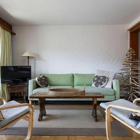 La Ruinette-3-bed Flat With Balcony In